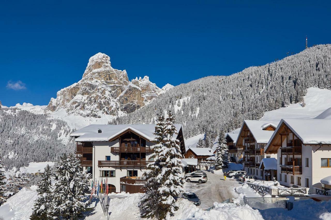 Sporthotel Panorama Corvara In Badia Exterior foto